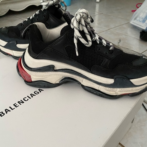 🌸SOLD🌸 Balenciaga Triple S Bi-Color - Picture 3 of 8